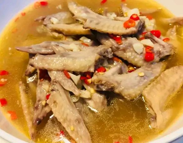 蒜蓉香辣鸡翅尖