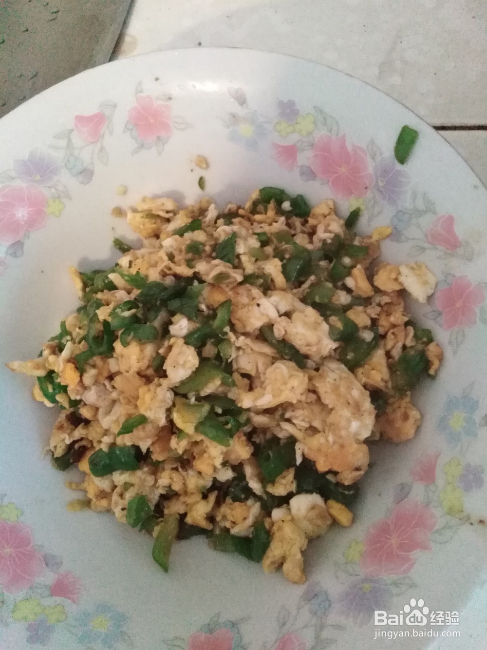 鸡蛋如何炒青碎辣椒