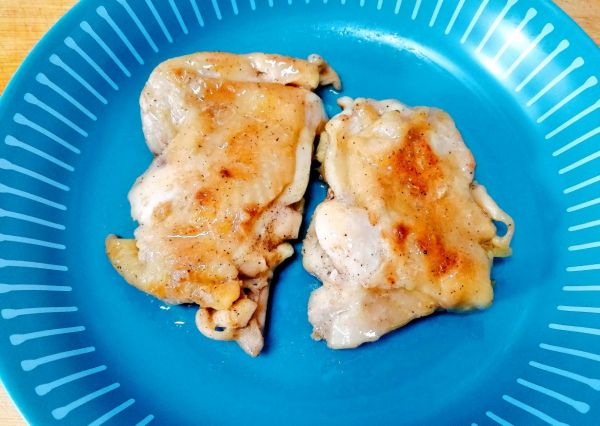 黑椒鸡腿海苔包饭