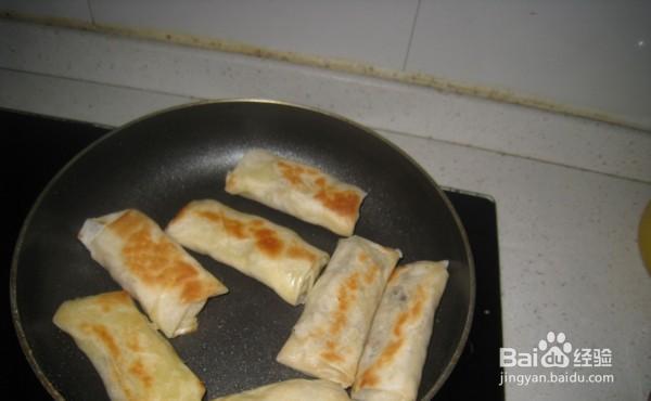 一步步做馋嘴的黑木耳瘦肉春卷