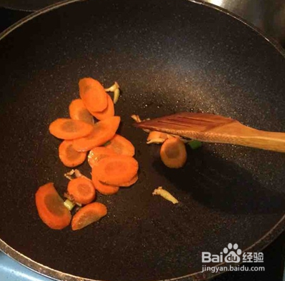 小炒西兰花的做法