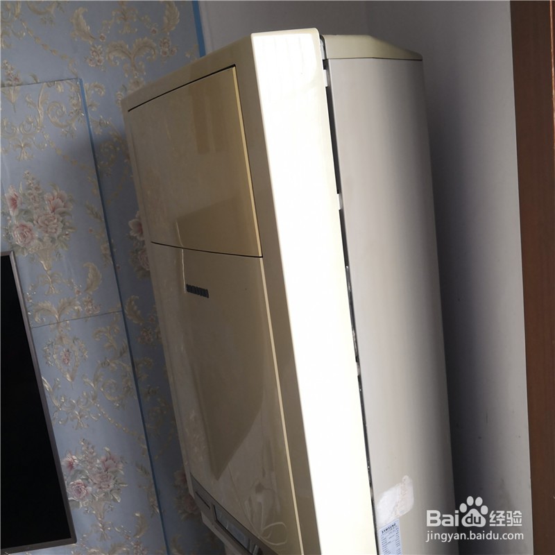 如何维修空调进风口面板不能自动关闭打开的办法