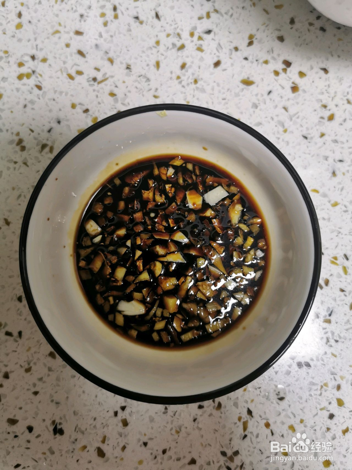 电饭锅版蒜香鸡翅的做法