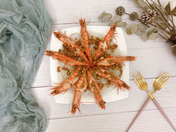 蒜蓉粉丝蒸黑虎虾