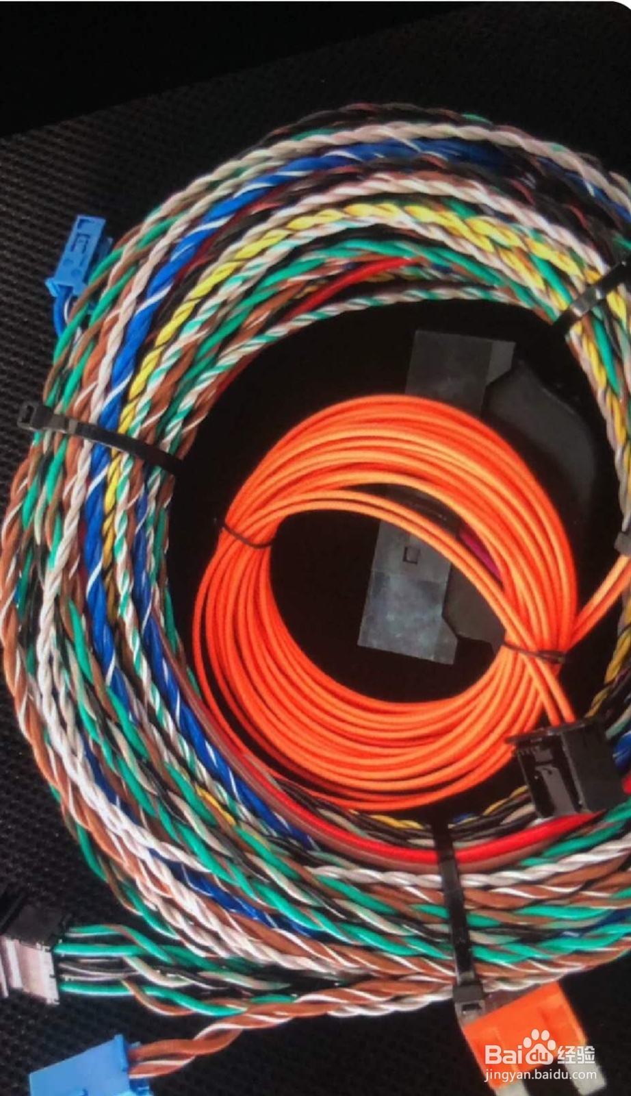 奔驰e coupe 自行升级小柏林音响改装全作业