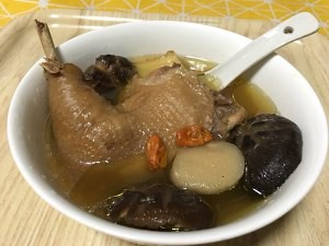 怎么做花菇母鸡汤的攻略/步骤