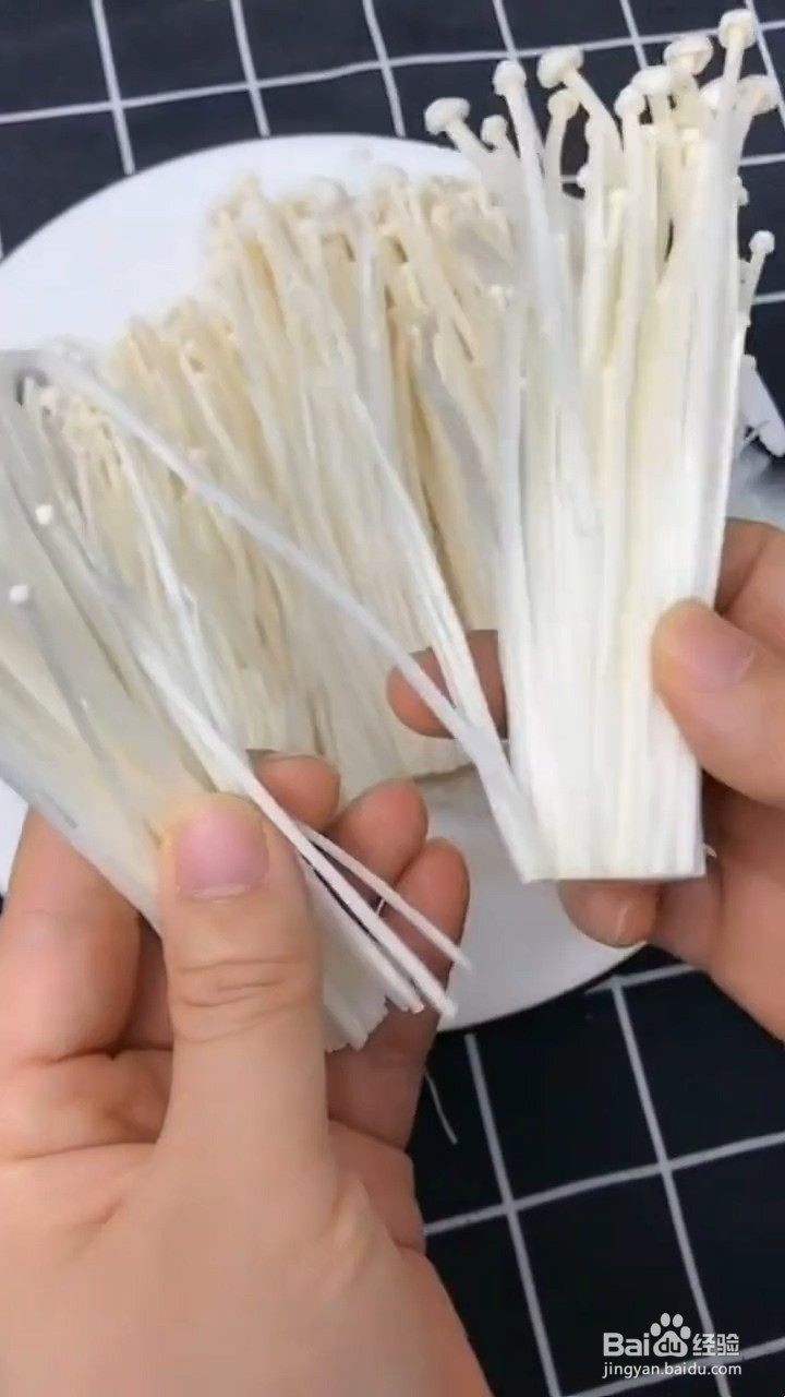 如何制作烧烤尖椒金针菇
