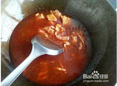 麻辣川味十足的水煮肉片。吃了还想吃