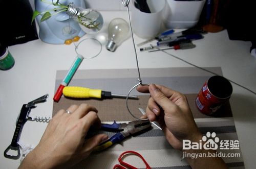 废品变惊喜—教你制作灯泡小花瓶