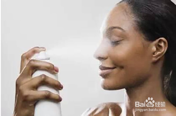 买了抗皱护肤品，要怎么用才能有好效果？