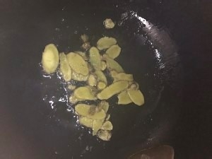 怎样做美味的鲍鱼红烧肉