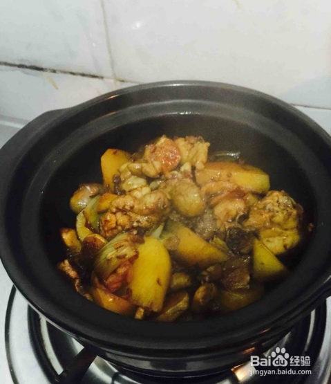 快手菜 【鸡腿煲】的做法