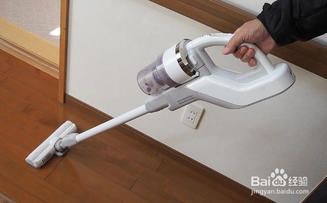 如何选购无绳式手提吸尘器