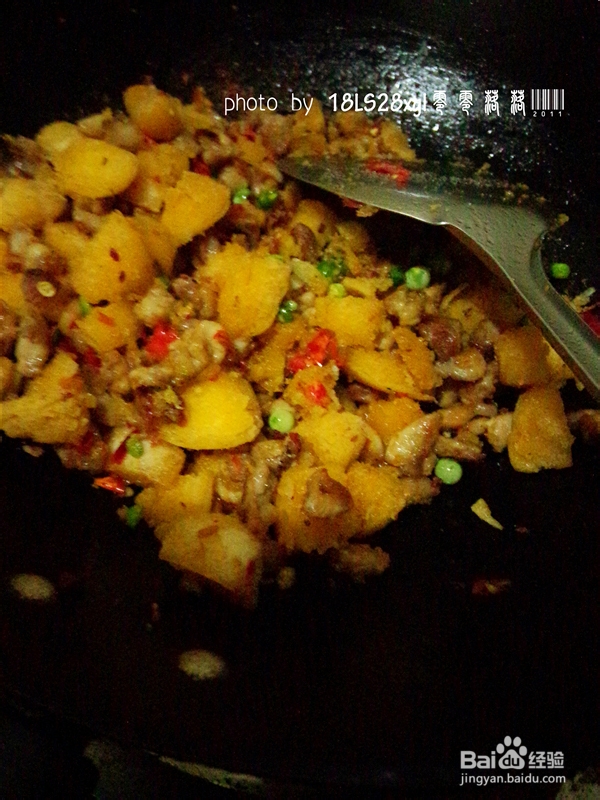 香辣菜:馒头炒鸡肉