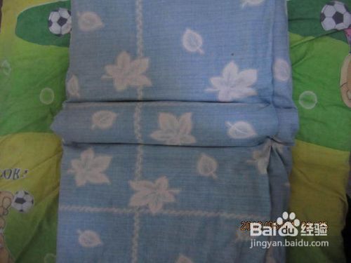 怎样把被子叠成豆腐块