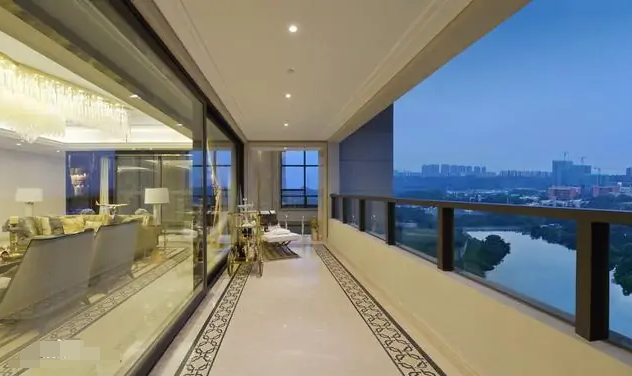 到底什么是大平层