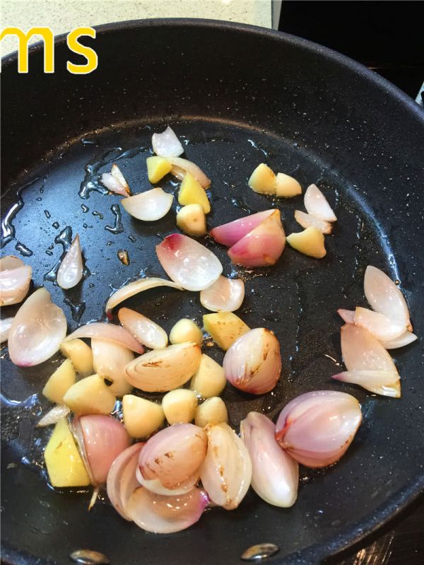 葱香黑胡椒鸡腿