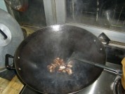 腊肉炒菜花的做法