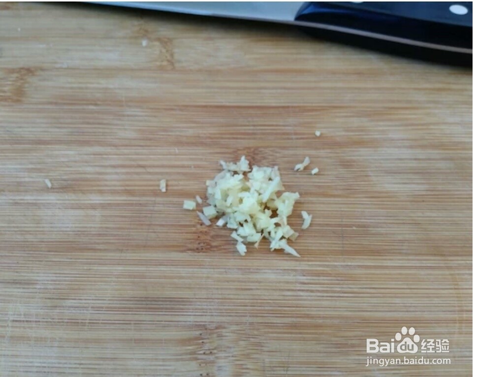 娃娃菜炖肥肠