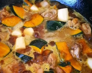 南瓜山药炖鸡腿的做法
