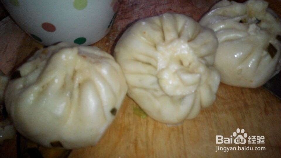 豆腐韭菜肉包子
