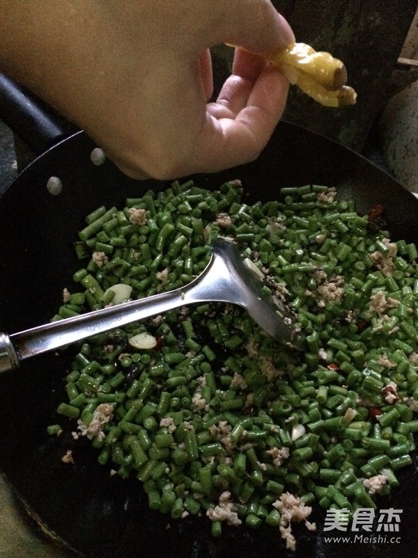 肉末橄榄菜炒豇豆