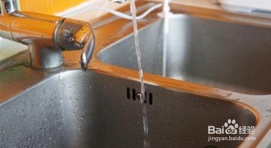 净水器储水罐怎么清洗