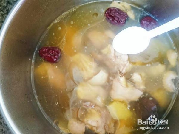 一碗暖心的香菇炖鸡面