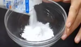 牙齿发黄难看，有啥小妙招？