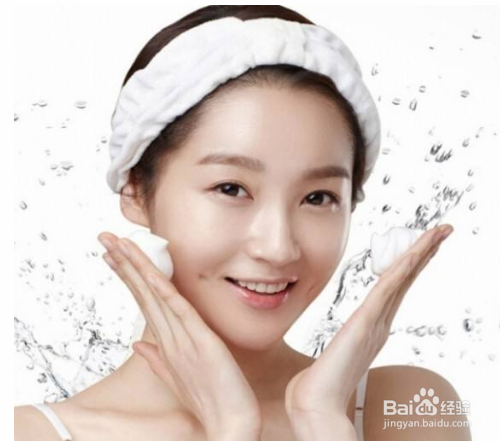 脖子上张脖颈纹了怎么预防