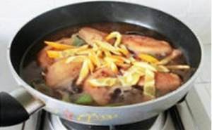 橙香煎鸡翅的做法