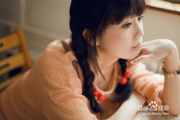 美容达人教你如何较好祛眼袋