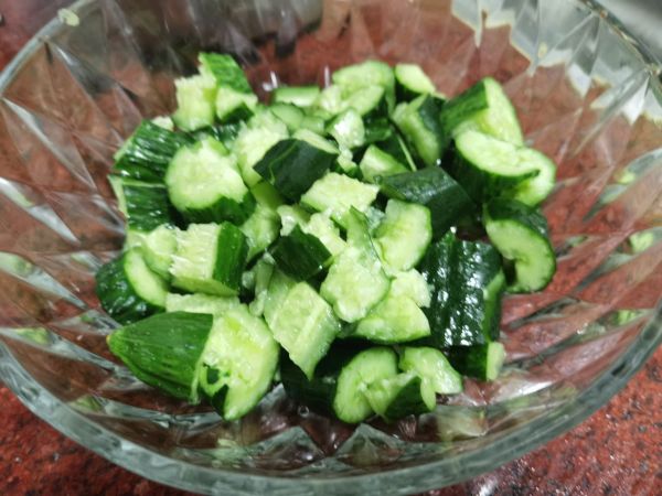 黄瓜凉拌黑木耳
