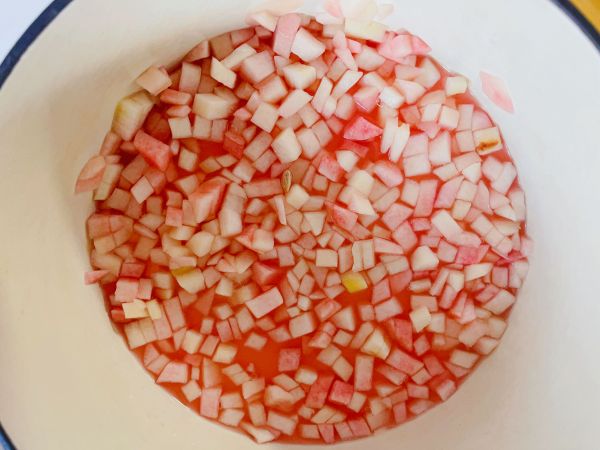 附自制桃子果酱