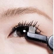 七步刷出纤长迷人睫毛