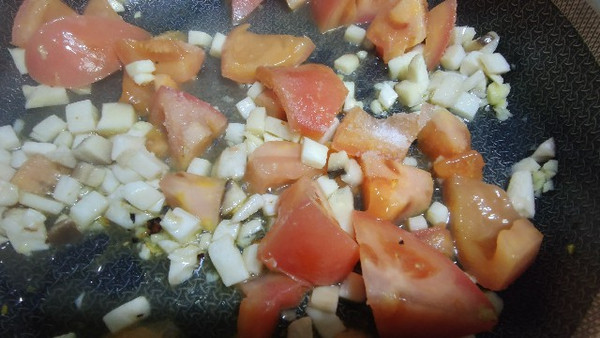 西红柿芹菜叶子疙瘩汤