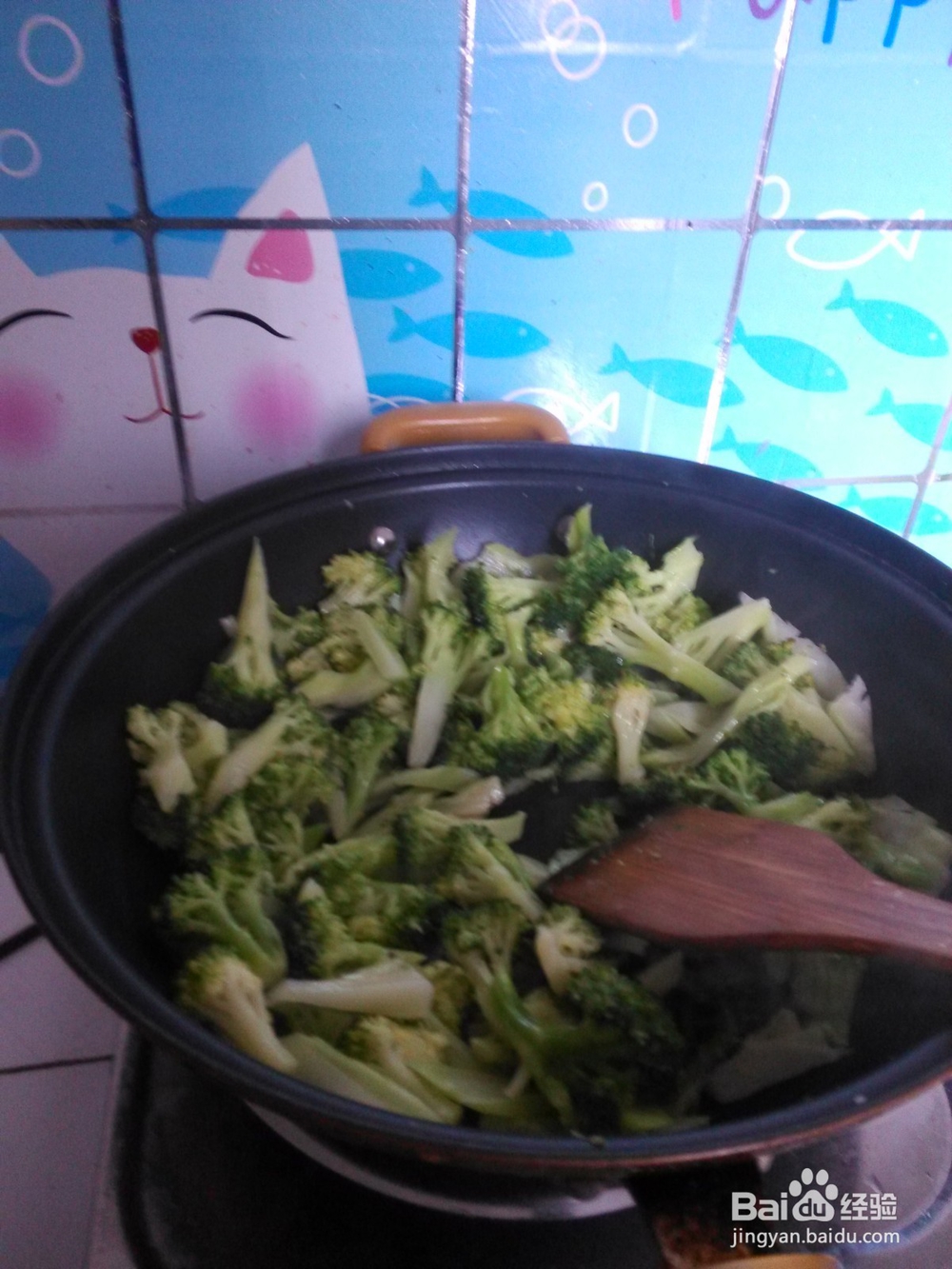 如何素炒西兰花