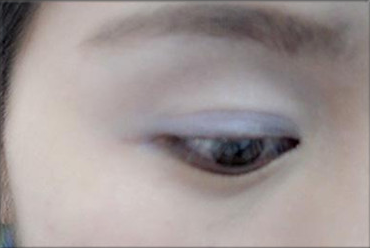 蓝色妩媚猫眼妆