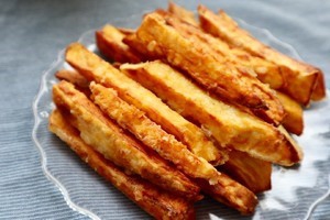 甘梅地瓜的做法