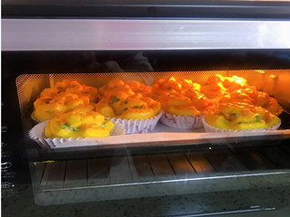 火腿肉松香葱包怎么做