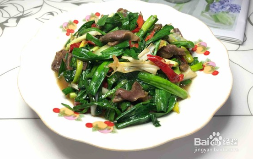 大蒜炒鸭肫的做法