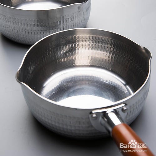 雪平锅怎么开锅