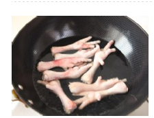 高压锅炖鸡爪的做法