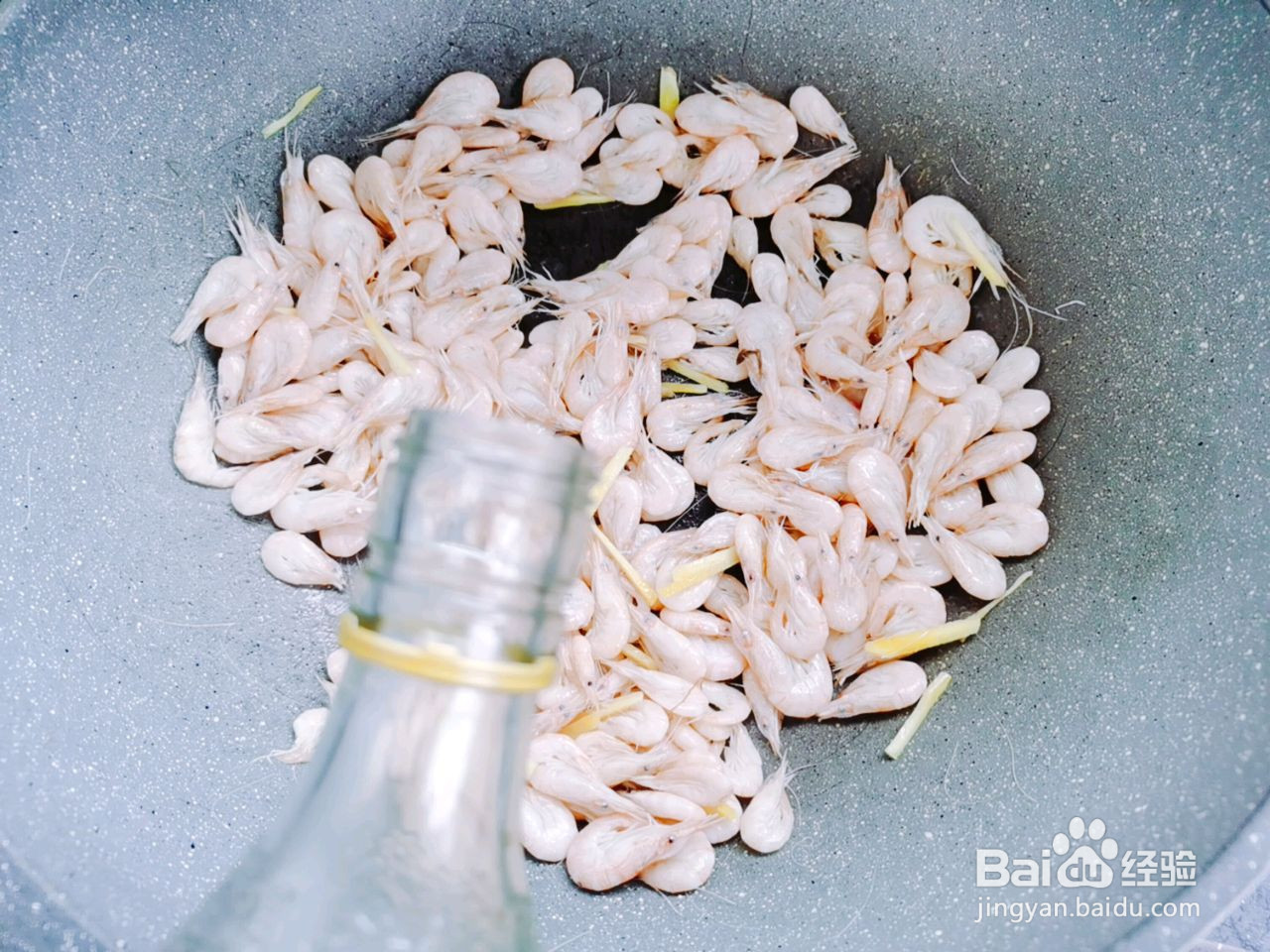 鲜美韭菜炒河虾的做法