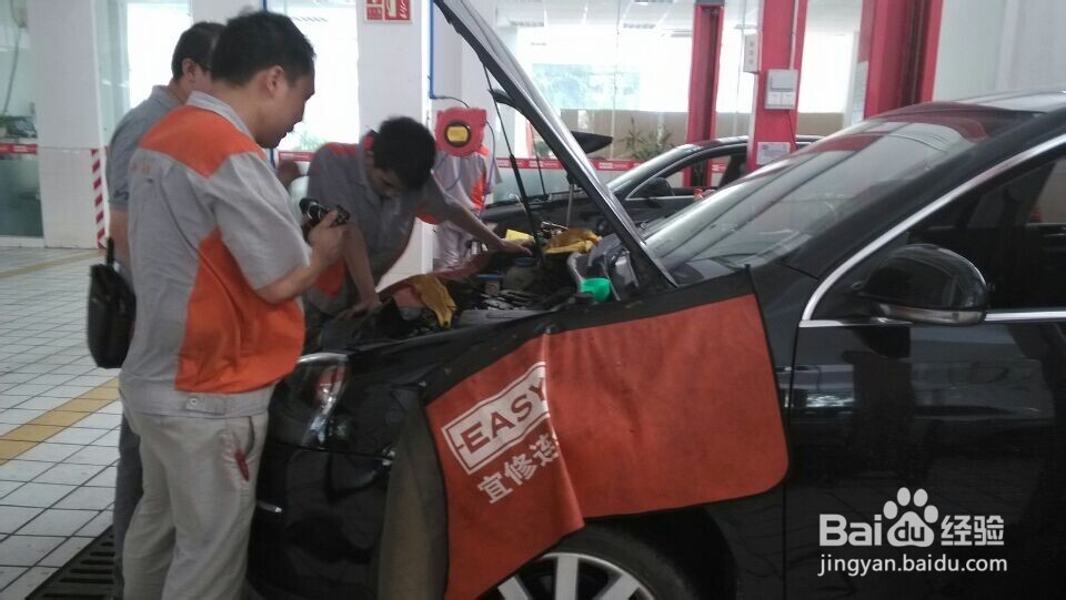大众帕萨特维修保养分享——地毯湿是怎么回事