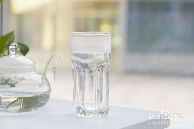 女性腰部赘肉如何去掉?