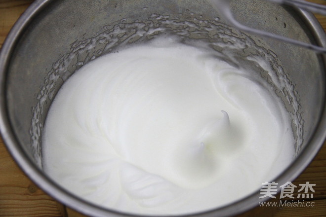 松柔绵软的酸奶蛋糕