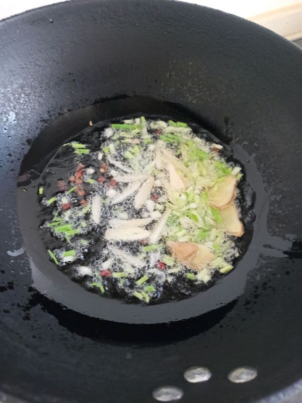 胡萝卜土豆炖鸡块