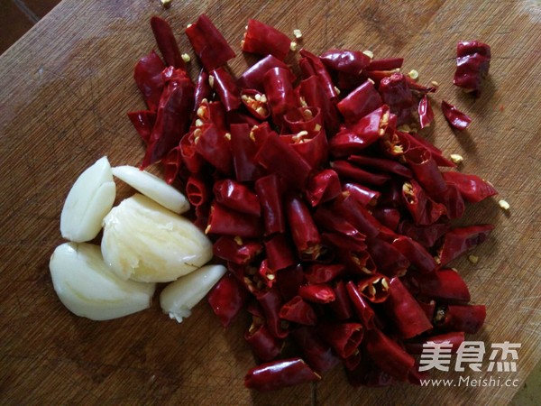 辣子鸡丁的做法