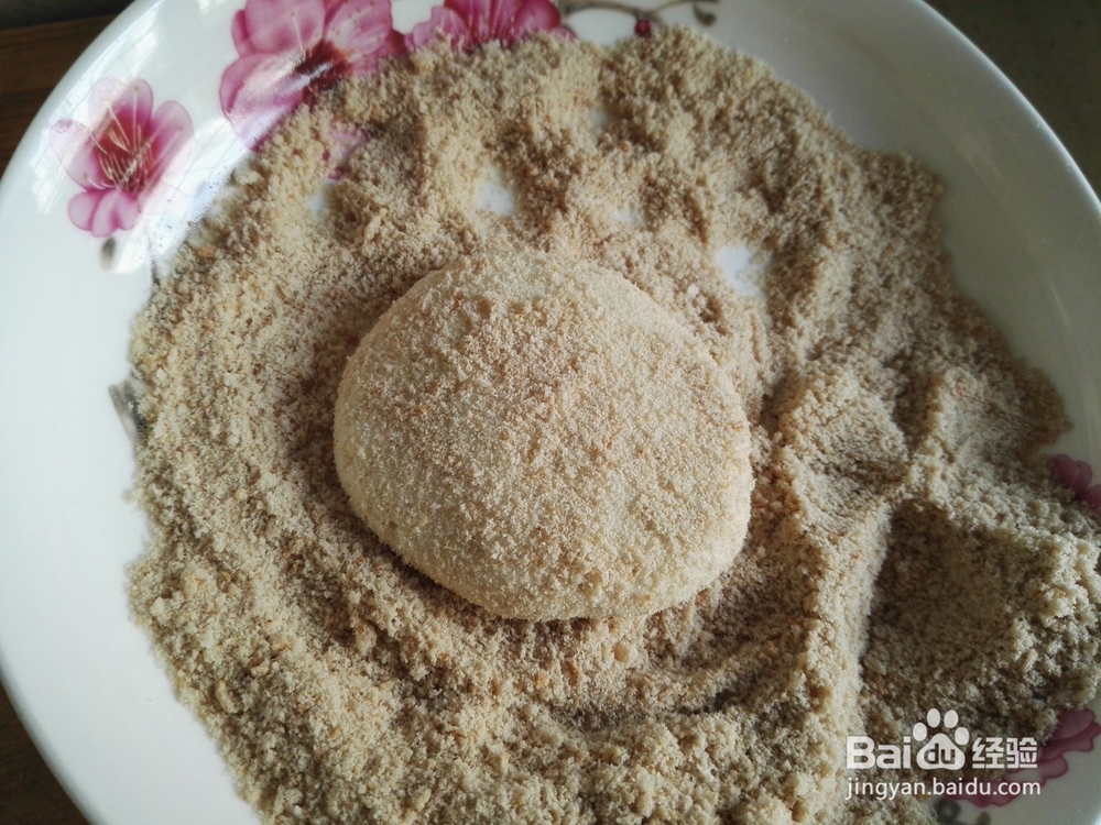 酥脆可口的玫瑰酱炸糕